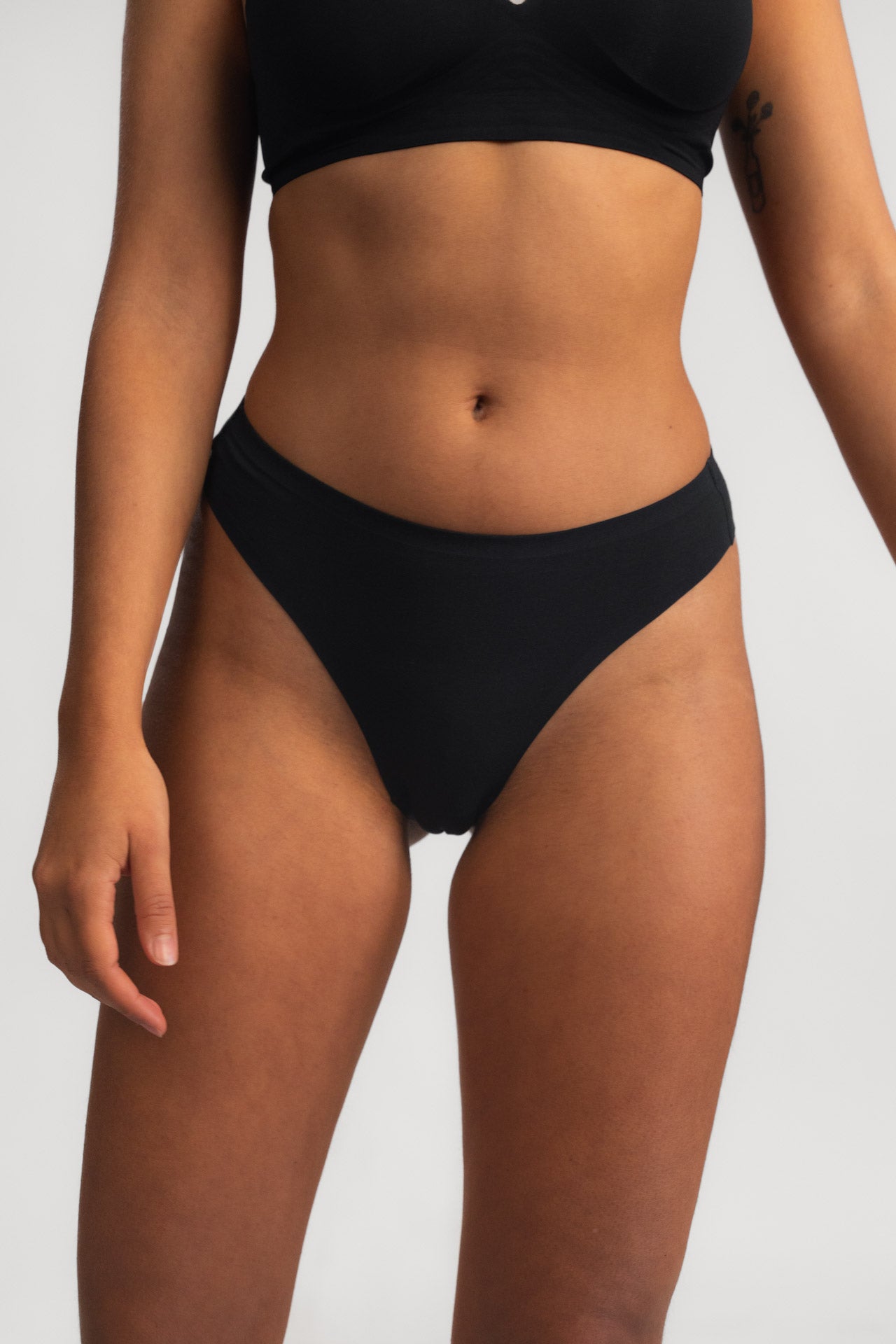 Seamless tangice LUXE BLACK - 2 kos