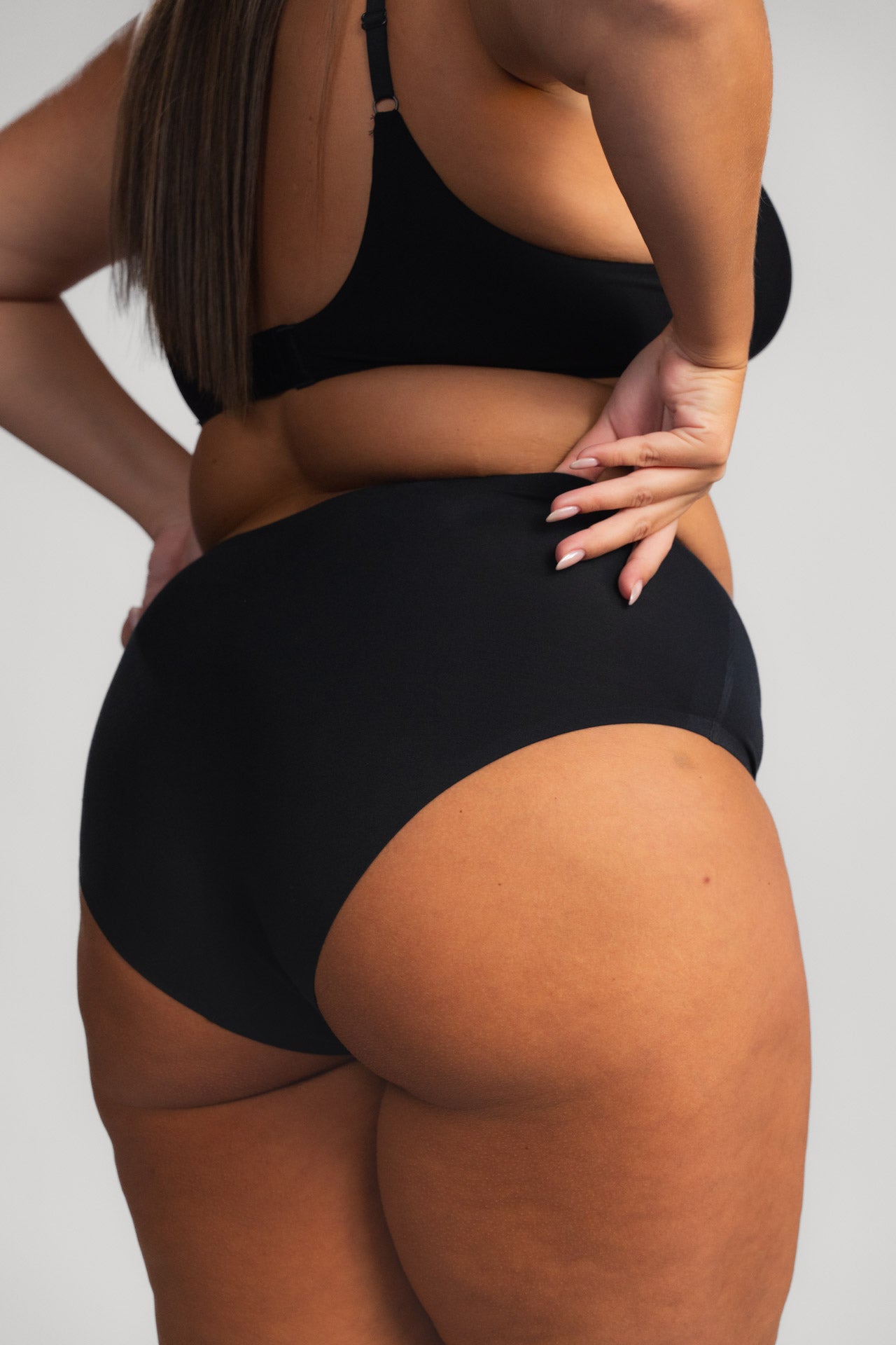Seamless boksarice LUXE BLACK - 2 kos